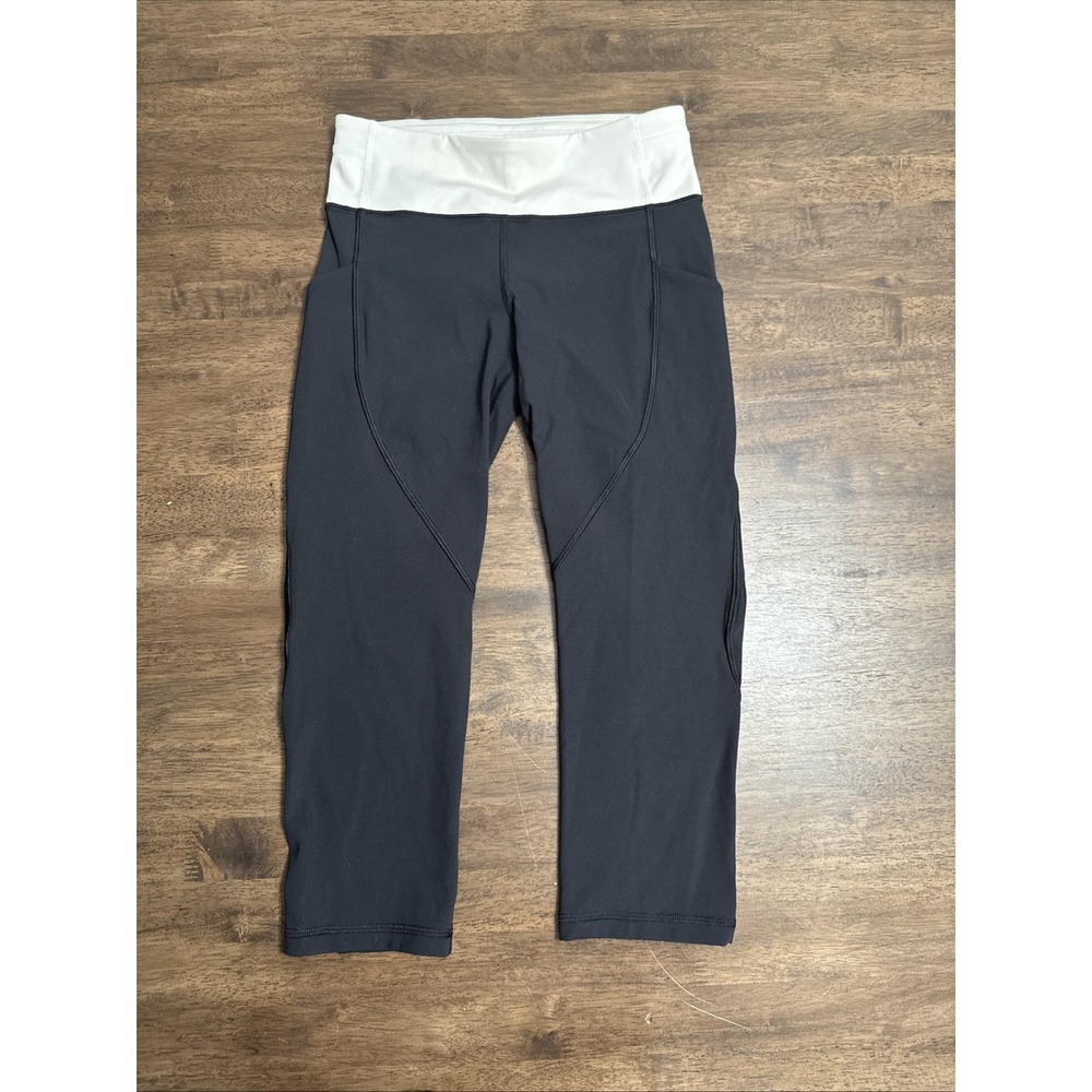 Lululemon Crop Capri Leggings Women's 4 Black & White Zipper At Waistband